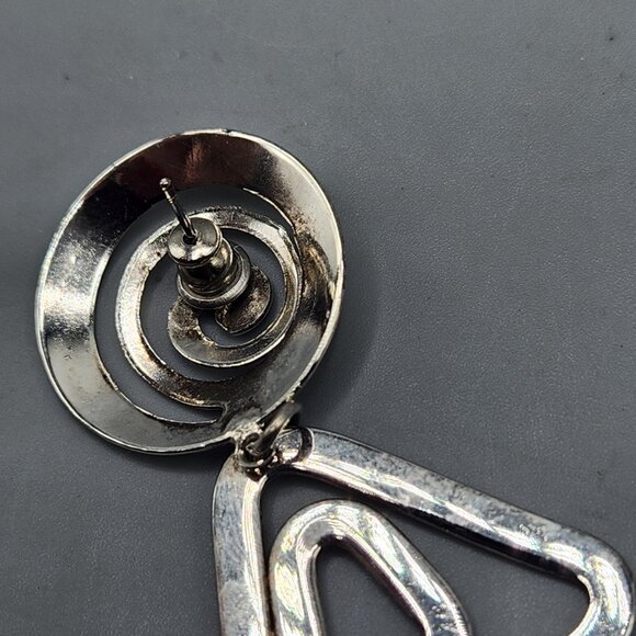 Vintage Hammered Metal Abstract Geometric Swirl Earrings 3" Dangle - Picture 7 of 8